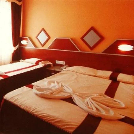 Hotell Madi 3*