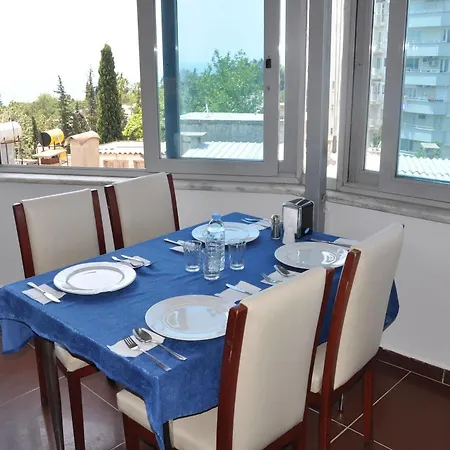 Madi Hotel 3*